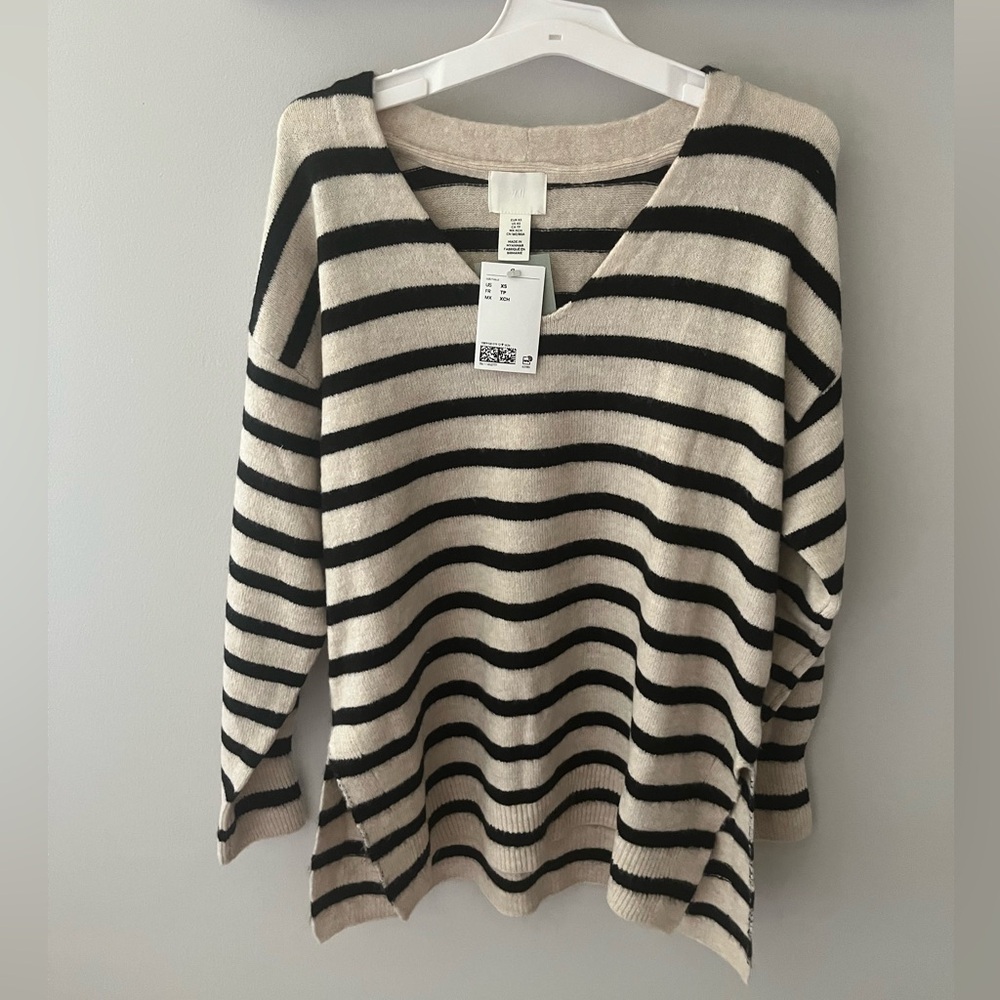 H&M striped sweater top